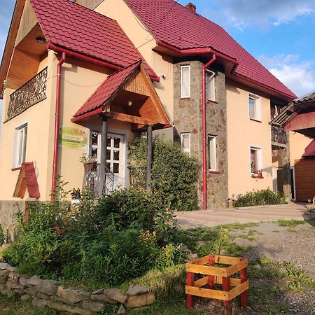 "У Яслигана" Pilipets Exterior foto