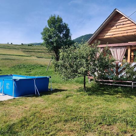 "У Яслигана" Pilipets Exterior foto