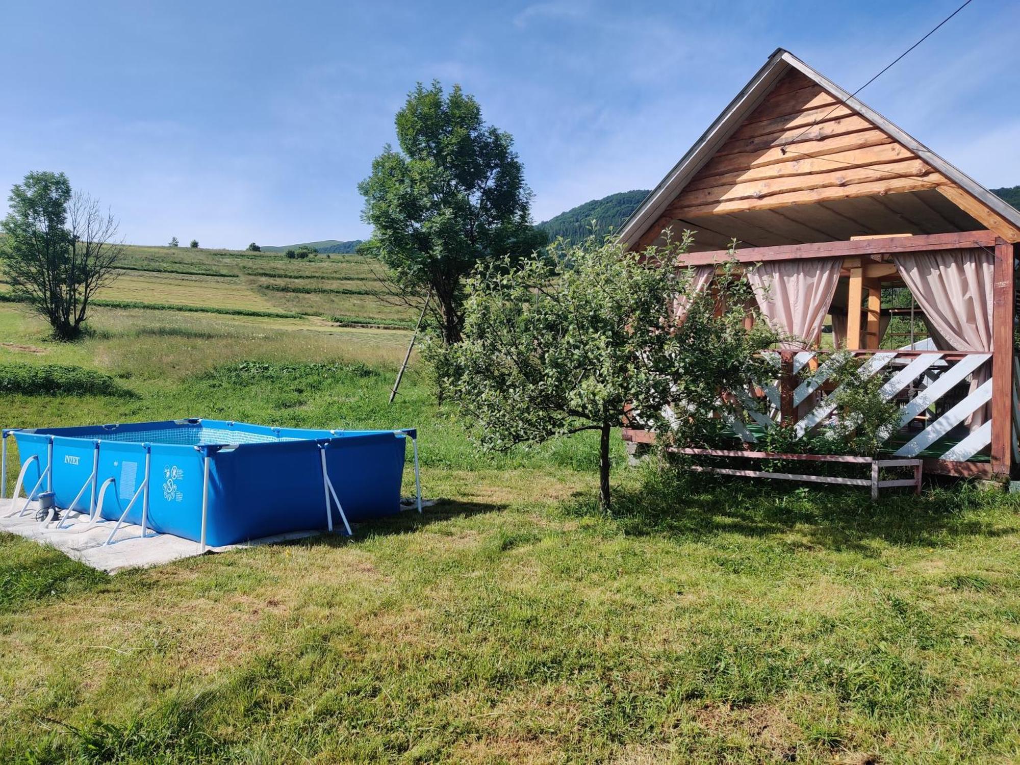 "У Яслигана" Pilipets Exterior foto